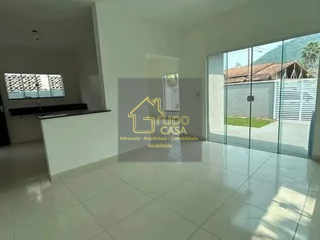 Casa com 360m² 3 quartos e 2 banheiros, à venda, no bairro Jardim Atlântico Central (Itaipuaçu) em Maricá
