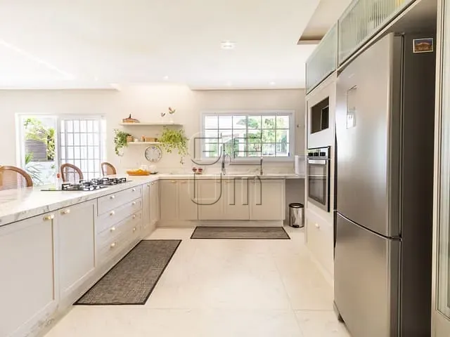 Casa com 2601m² 5 quartos e 8 banheiros, à venda, no bairro Esperança em Londrina