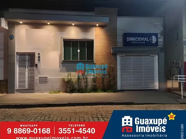 Casa com 220m², à venda, no bairro CENTRO em GUAXUPÉ
