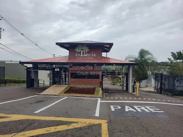 Casa com 500m² 3 quartos e 6 banheiros, à venda, no bairro Estância das Flores em Jaguariúna