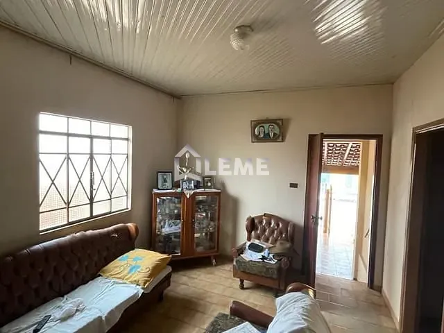 Casa com 525m² 2 quartos e 1 banheiro, à venda, no bairro Vila Lambari em Mococa