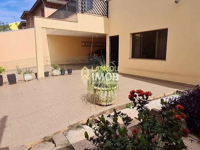 Casa 3 quartos e 3 banheiros, à venda, no bairro Jardim Paulista I em Jundiaí