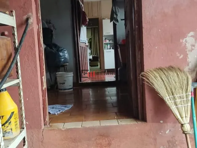 Casa 3 quartos e 2 banheiros, à venda, no bairro Ideal em Londrina