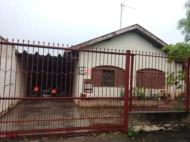 Casa 3 quartos e 2 banheiros, à venda, no bairro Ideal em Londrina