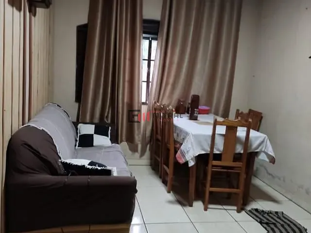 Casa 3 quartos e 2 banheiros, à venda, no bairro Ideal em Londrina