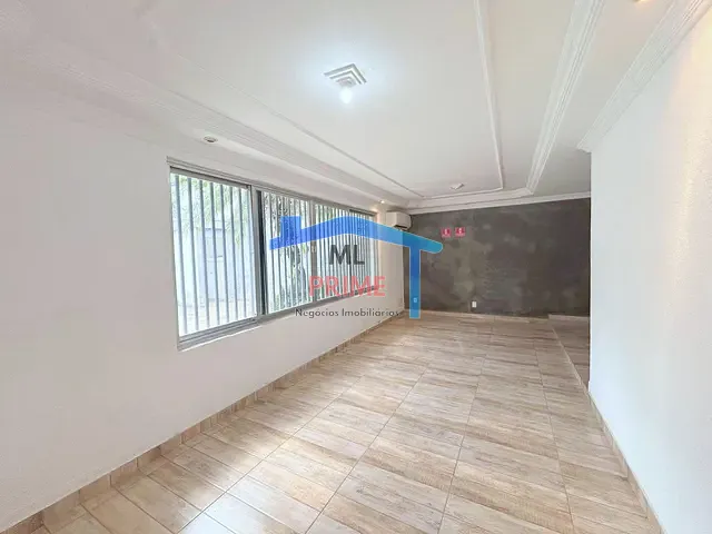 Casa com 275m², para alugar, no bairro Jardim Avelino em São Paulo