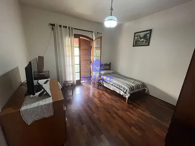 Casa com 258m² 3 quartos e 2 banheiros, à venda, no bairro Chácara Floresta em Botucatu