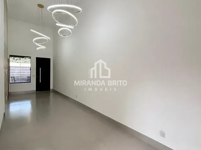 Casa 3 quartos e 2 banheiros, à venda, no bairro Setor Central em Goiânia