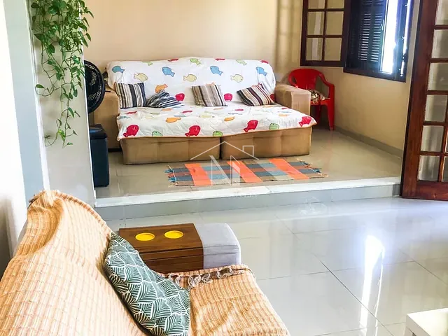 Casa com 1132m² 3 quartos e 2 banheiros, à venda, no bairro Centro em Maricá