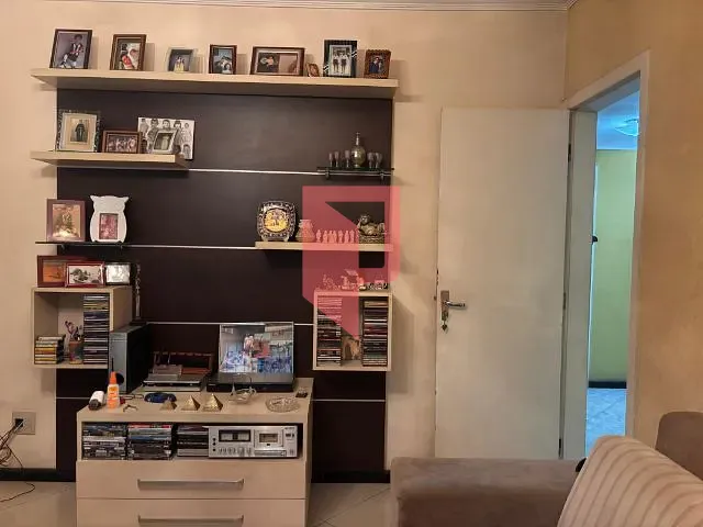 Casa com 300m² 4 quartos e 2 banheiros, à venda, no bairro Caiçaras em Belo Horizonte