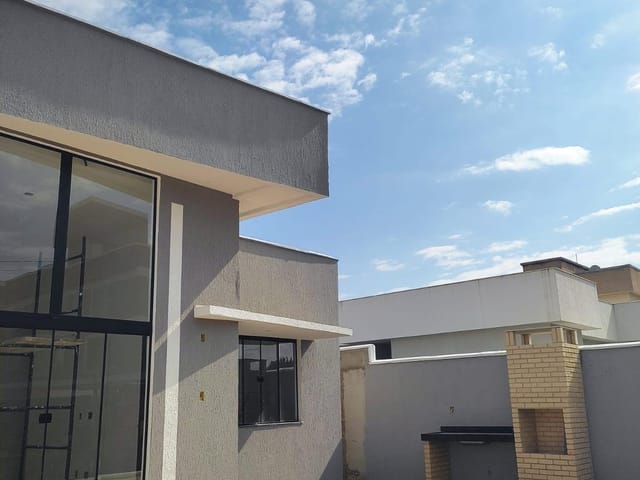 Casa 3 quartos e 2 banheiros, à venda, no bairro Enseada das Gaivotas em Rio das Ostras