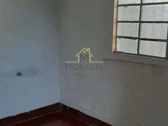 Casa com 400m² 2 quartos e 1 banheiro, à venda, no bairro Centro em Guaxupé