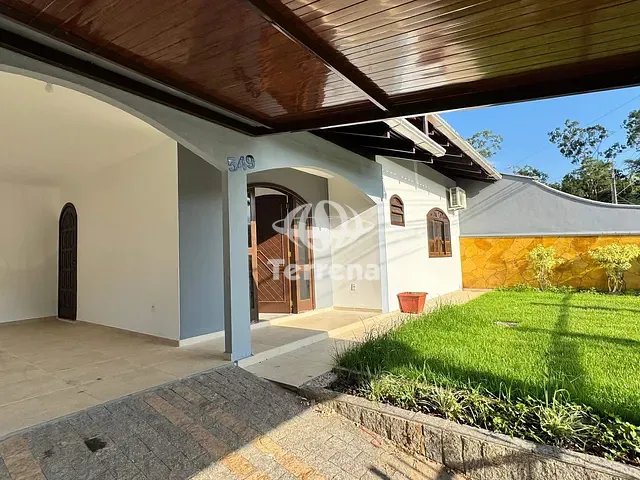 Casa com 350m² 3 quartos e 3 banheiros, para alugar, no bairro Passo Manso em Blumenau