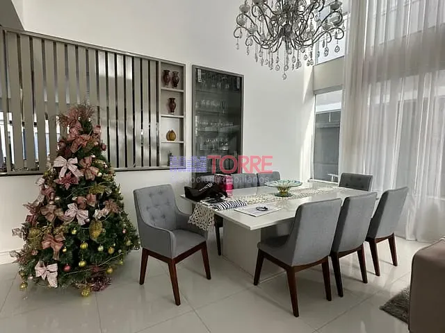 Casa com 405m² 4 quartos e 6 banheiros, à venda, no bairro Salobrinho em Ilhéus