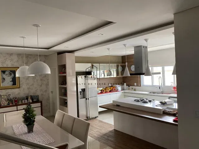 Casa 4 quartos e 5 banheiros, à venda, no bairro Fazenda Rodeio em Mogi das Cruzes