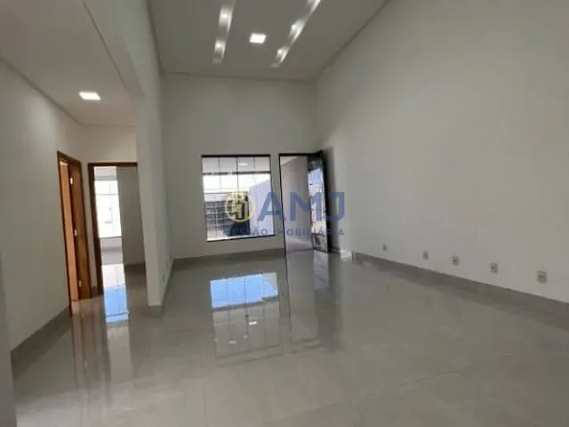 Casa com 219m² 3 quartos e 4 banheiros, à venda, no bairro Jardim Helvécia em Aparecida de Goiânia
