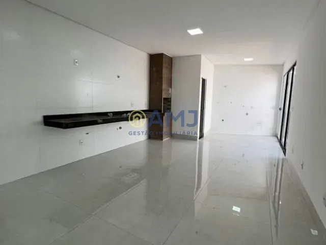Casa com 219m² 3 quartos e 4 banheiros, à venda, no bairro Jardim Helvécia em Aparecida de Goiânia