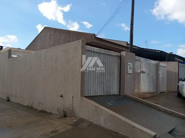 Casa com 54m² 2 quartos e 2 banheiros, à venda, no bairro Uvaranas em Ponta Grossa