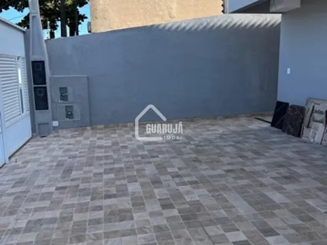 Casa 2 quartos e 2 banheiros, à venda, no bairro Vila Santa Rosa em Guarujá