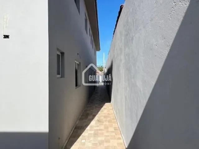 Casa 2 quartos e 2 banheiros, à venda, no bairro Vila Santa Rosa em Guarujá