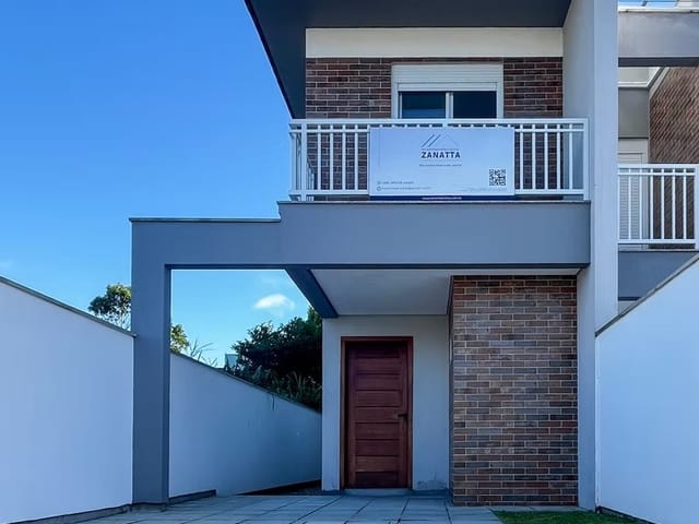 Foto do Casa - Casa com 1 suíte e duas demi-suítes, financiável e a 300 metros da praia - Morro das Pedras - Florianópolis/SC. | Costão Sul Imóveis
