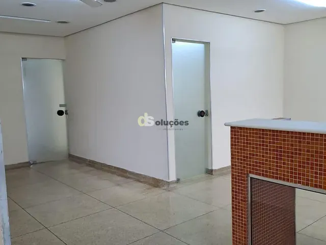 Casa à venda, no bairro Vila Romana em São Paulo