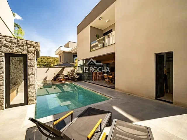 Casa com 420m² 5 quartos e 6 banheiros, à venda, no bairro Cidade Tamboré em Santana de Parnaíba