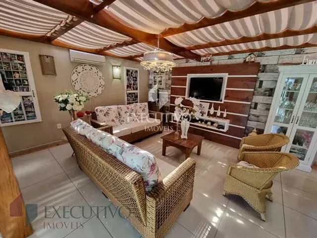 Casa com 442m² 3 quartos e 2 banheiros, à venda, no bairro Medianeira em Arroio Do Meio