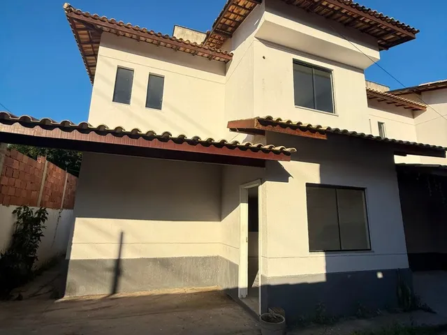 Casa 2 quartos e 2 banheiros, para alugar, no bairro Jardim Atlântico Central (Itaipuaçu) em Maricá