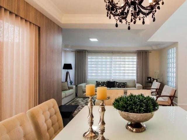 Casa com 600m² 4 quartos e 4 banheiros, à venda, no bairro Campo Belo em Londrina