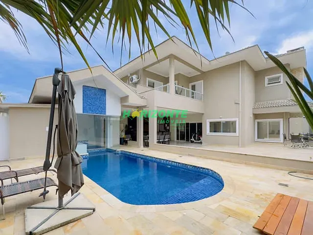 Casa com 541m² 5 quartos e 6 banheiros, à venda ou para alugar, no bairro Urbanova em São José dos Campos