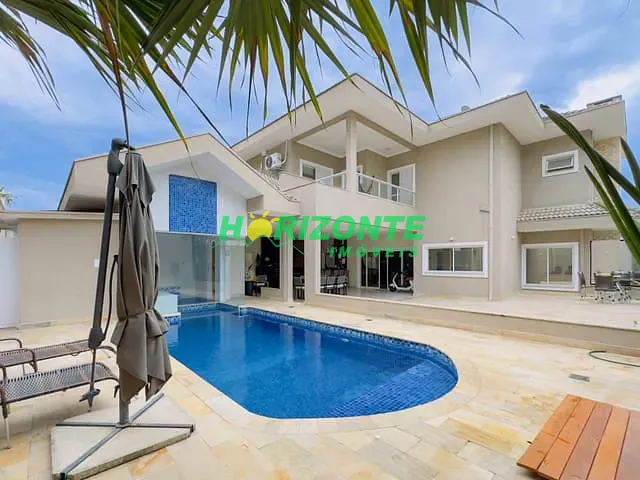 Casa com 541m² 5 quartos e 6 banheiros, à venda, no bairro Urbanova em São José dos Campos