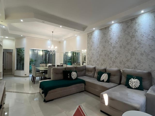 Casa com 200m² 3 quartos e 2 banheiros, à venda, no bairro Prolongamento Ana Dorothea em Franca