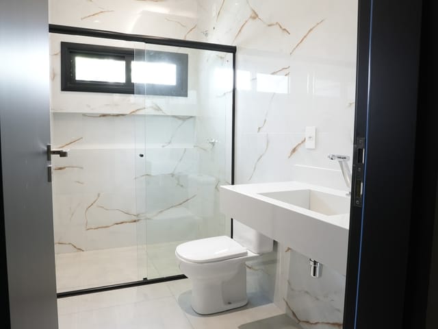 Casa com 308m² 3 quartos e 2 banheiros, à venda, no bairro Aquarela das Artes em Sinop