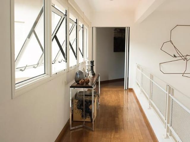 Casa com 750m² 5 quartos e 6 banheiros, à venda, no bairro Parque Dom Henrique em Cotia