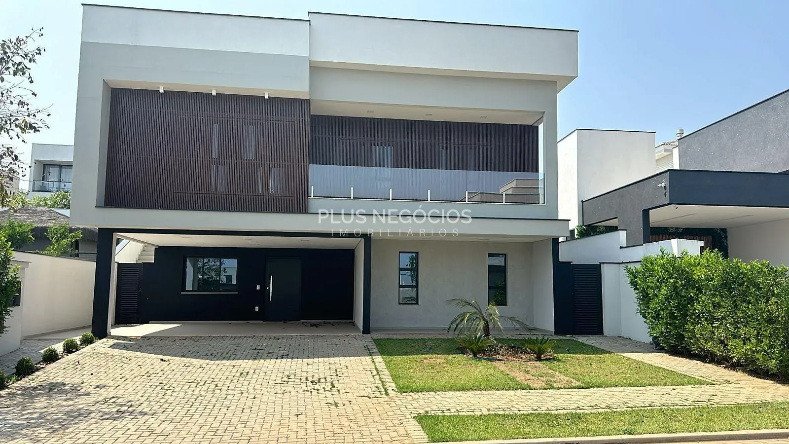Casa, 3 quartos, 294 m² - Foto 1
