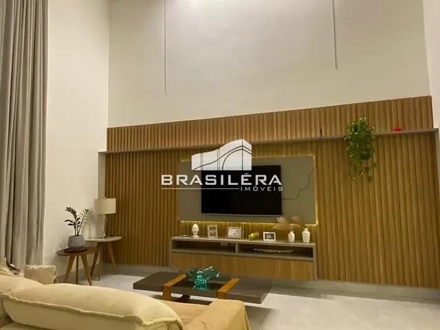 Casa com 520m² 3 quartos e 5 banheiros, à venda, no bairro Vila Maria em Aparecida de Goiânia