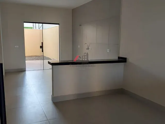 Casa 2 quartos e 1 banheiro, à venda, no bairro Residencial Araucárias I em Arapongas