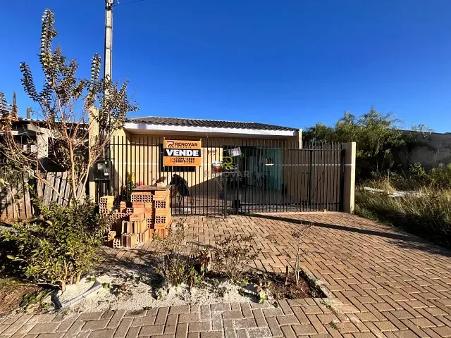 Casa com 350m² 4 quartos e 2 banheiros, à venda, no bairro Cascavel em Guarapuava