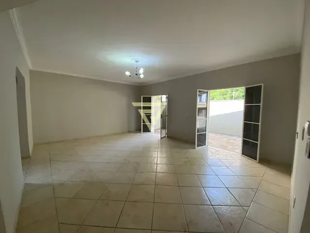 Casa com 275m² 3 quartos e 3 banheiros, à venda, no bairro Jardim Paulista em Ribeirão Preto