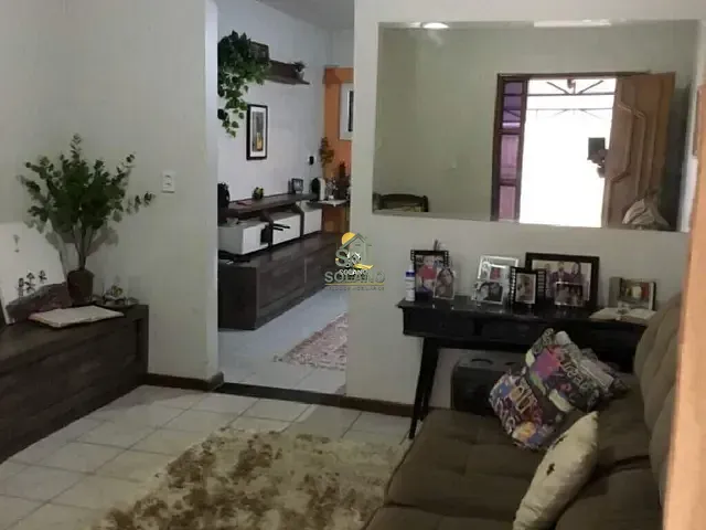 Casa com 240m² 4 quartos e 2 banheiros, à venda, no bairro Vila Rosa em Goiânia