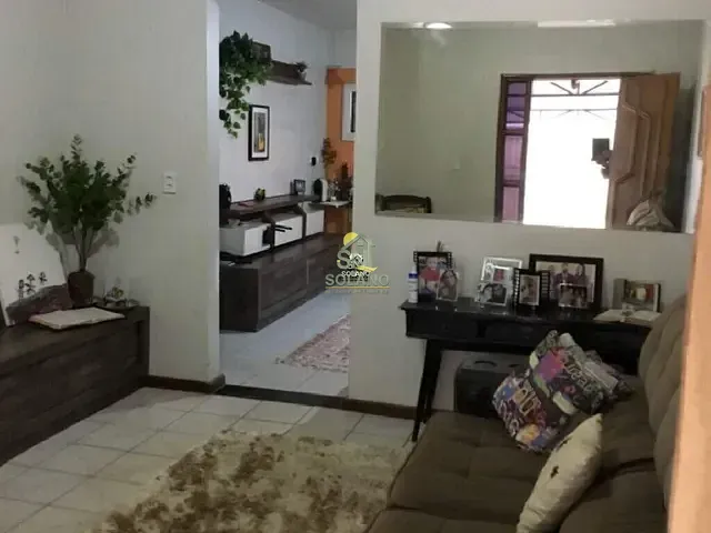 Casa com 240m² 4 quartos e 2 banheiros, à venda, no bairro Vila Rosa em Goiânia
