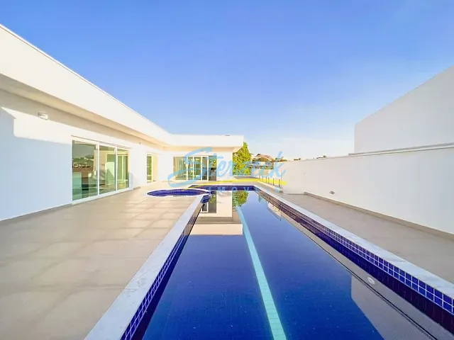 Casa com 1179m² 4 quartos e 5 banheiros, à venda, no bairro Marambaia em Vinhedo