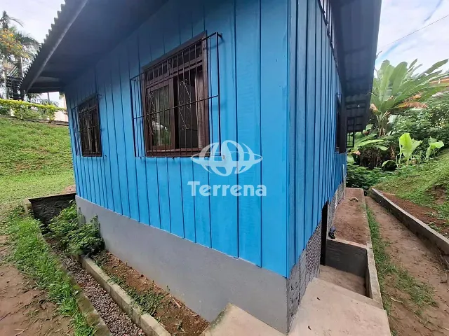 Casa com 80m² 3 quartos e 2 banheiros, para alugar, no bairro Ponta Aguda em Blumenau