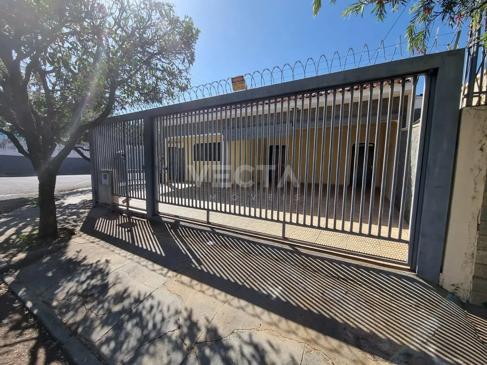 Casa, 4 quartos, 183 m² - Foto 2
