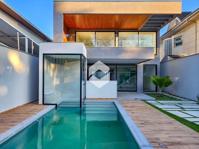 Casa com 360m², à venda, no bairro Barra da Tijuca em Rio de Janeiro
