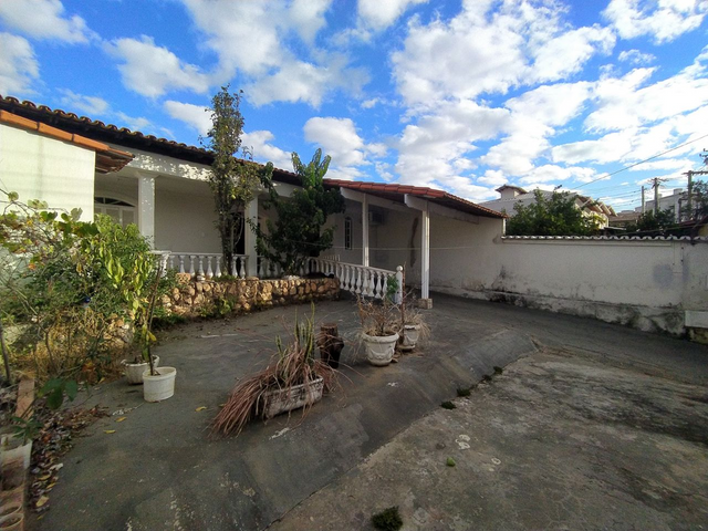 Foto do Casa - Casa com Lote de  360m2 no bairro  Planalto, Regiao da Pampulha | Deltalar Imóveis