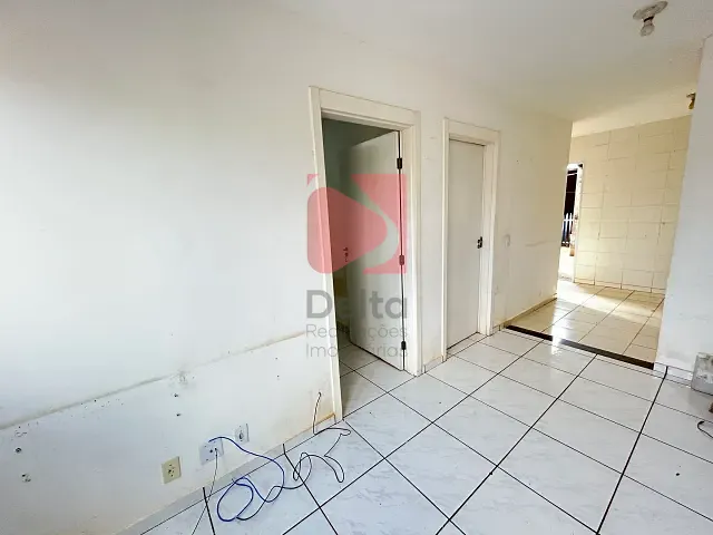 Casa 2 quartos e 1 banheiro, à venda, no bairro Parque Terras de Santa Maria em Pirassununga