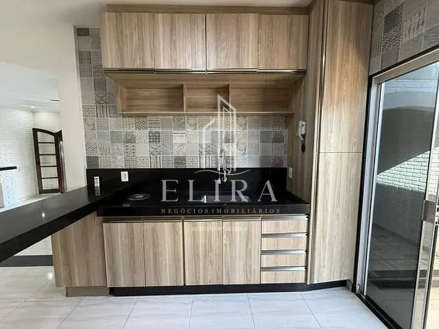 Casa com 352m² 3 quartos e 3 banheiros, à venda, no bairro Jardim São Jorge em Nova Odessa
