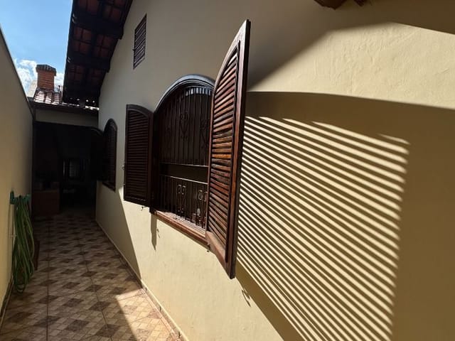 Casa com 327m² 3 quartos e 3 banheiros, à venda, no bairro Valinhos em Tatuí
